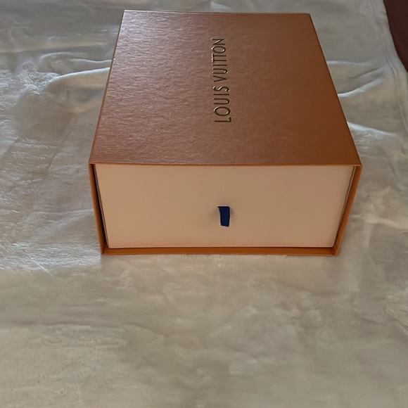 Louis Vuitton authentic empty shoe box - Picture 2 of 4